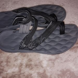 Comfortable women's black sandals